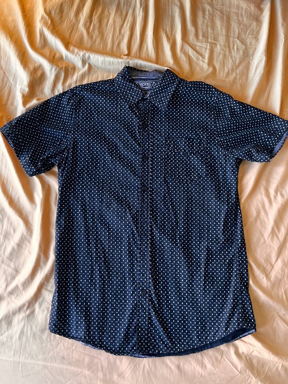Broken Threads Black Button Up Skull and Crossbones Size Medium